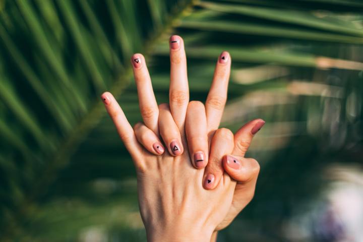5 Nail Salons/Techs to Follow on Instagram